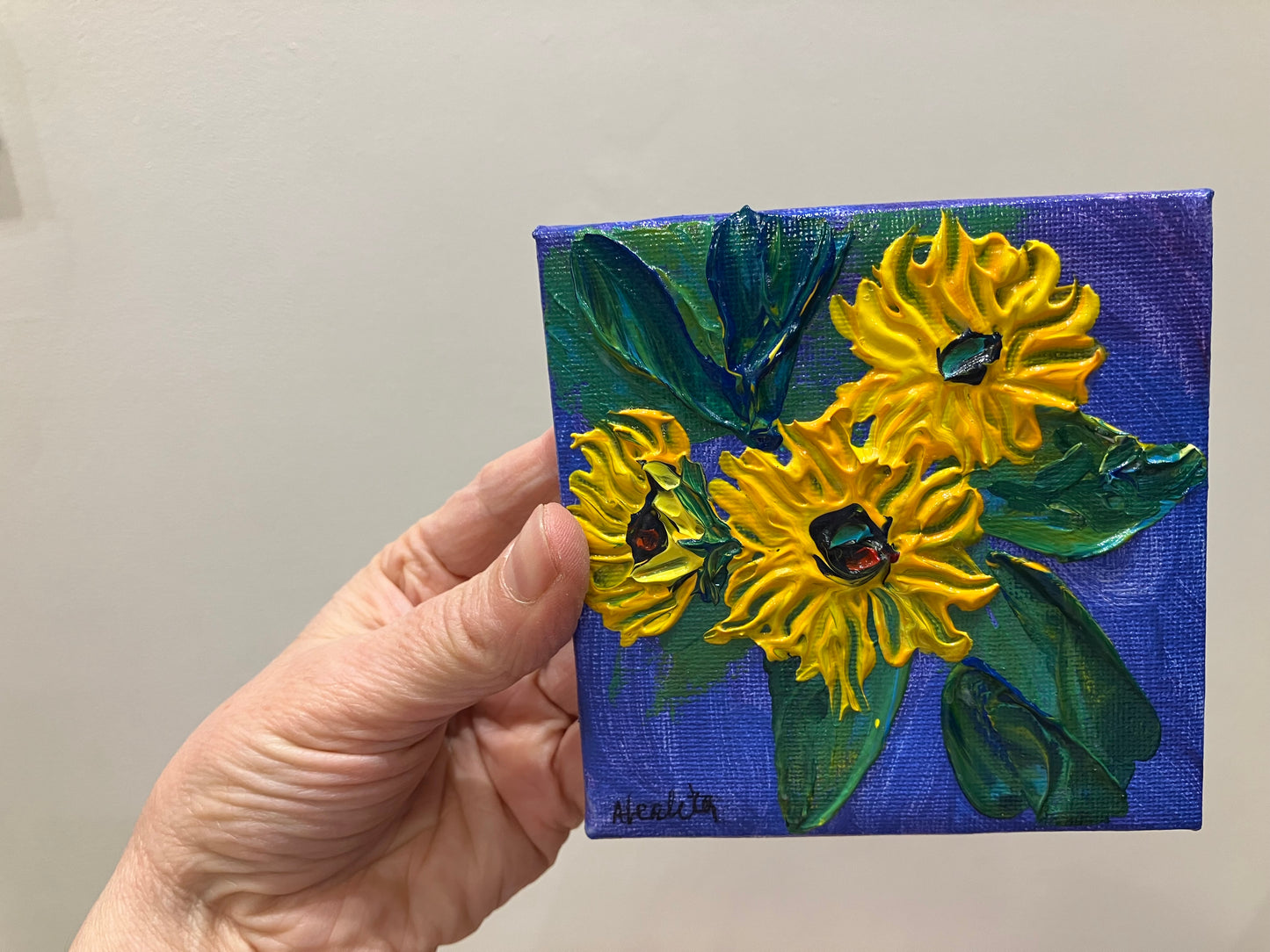 10 x 10 cm Sunflower painting with Easel