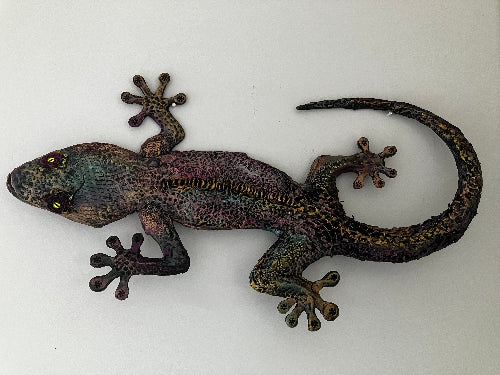 Gecko wall sculpture with powertex, art and craft adult workshops in bromley, hayes with Aferdita at little painter art classes 